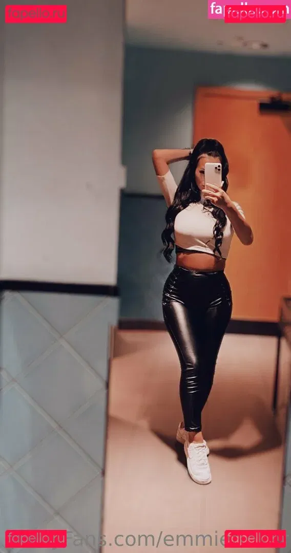 emmietinker Onlyfans Photo Gallery 