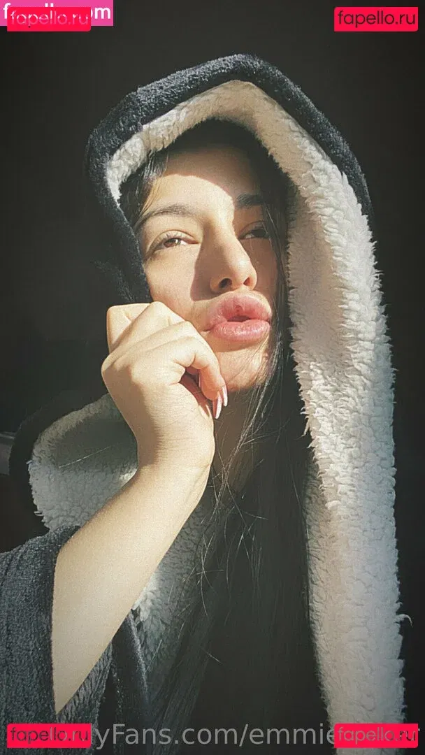 emmietinker Onlyfans Photo Gallery 