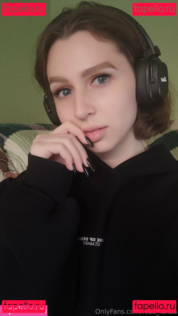 rose_lunaa Nude Onlyfans Photo 34