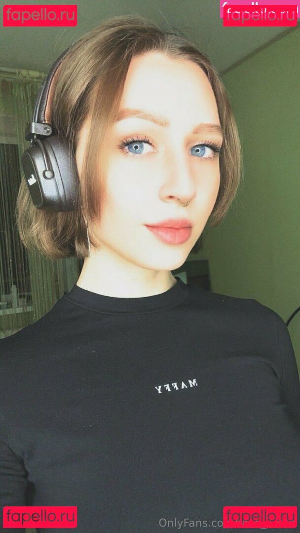 rose_lunaa Nude Onlyfans Photo 17