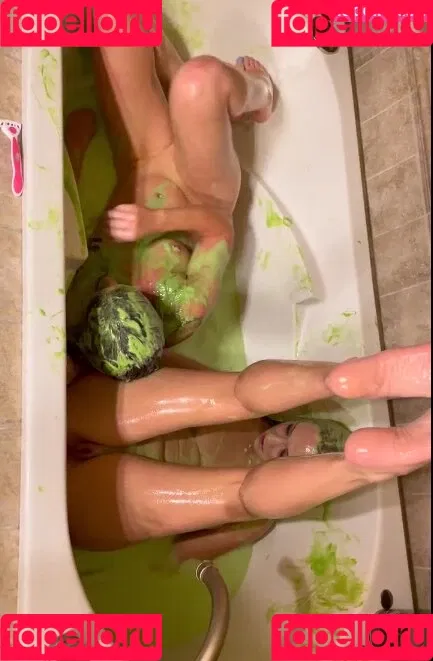 Zoe Wild XX Onlyfans Photo Gallery 