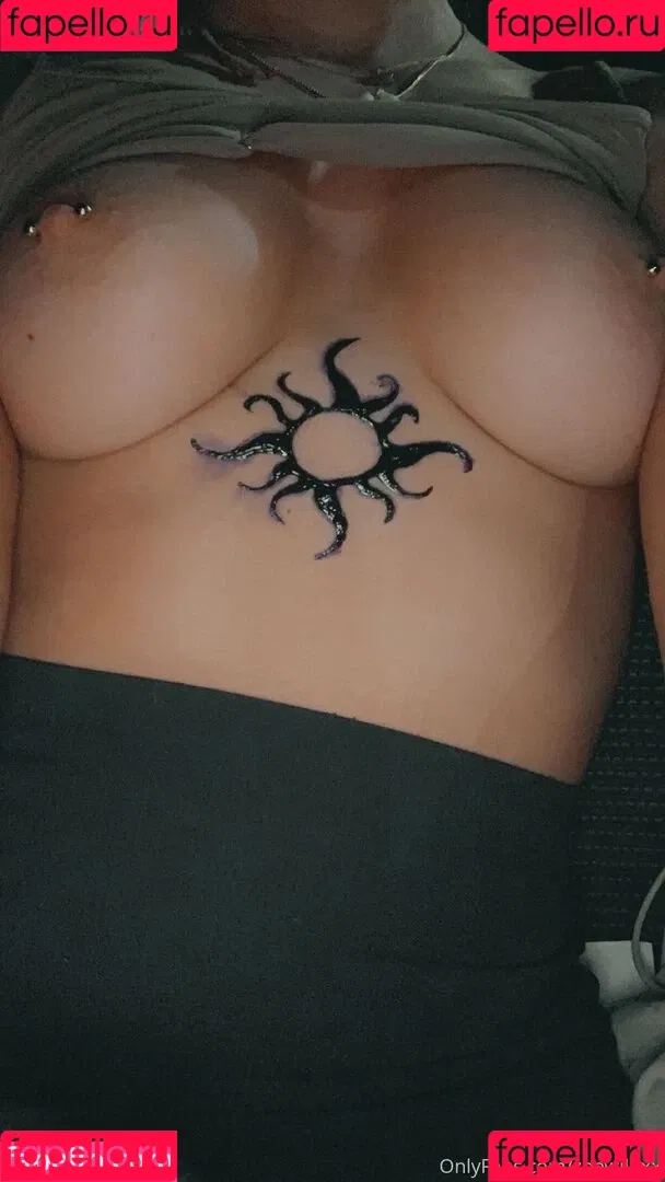 Zoe Wild XX Onlyfans Photo Gallery 
