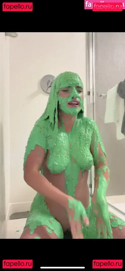 Zoe Wild XX Onlyfans Photo Gallery 