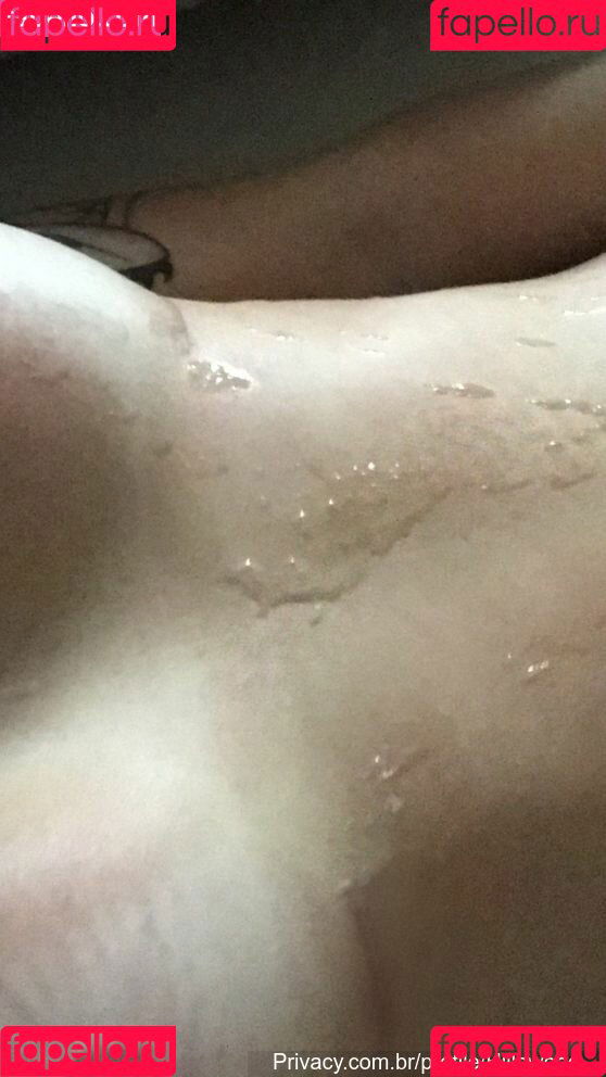 Hillary Wood Onlyfans Photo Gallery 