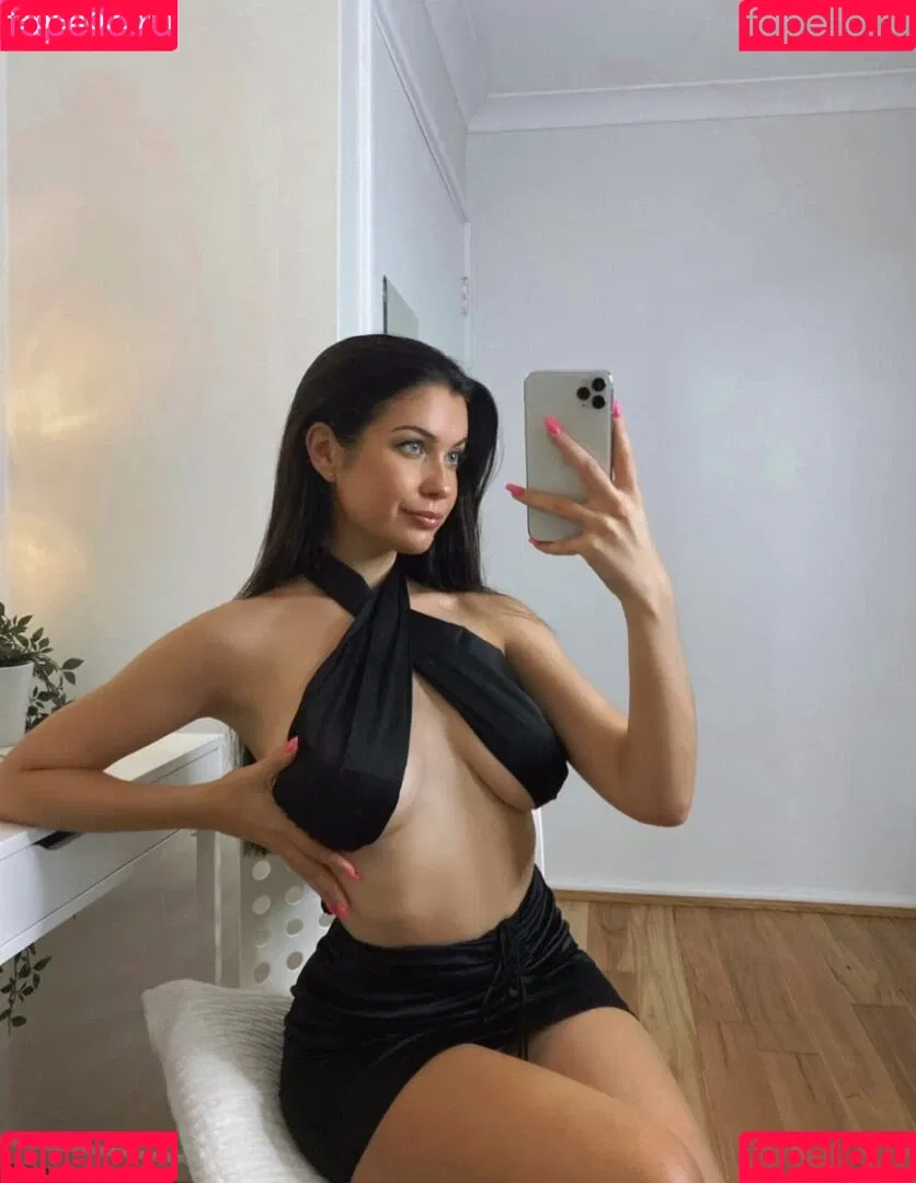 hellolana Onlyfans Photo Gallery 