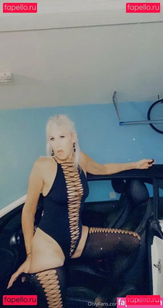 momanddaughter Onlyfans Photo Gallery 