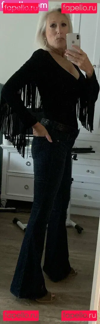 momanddaughter Onlyfans Photo Gallery 