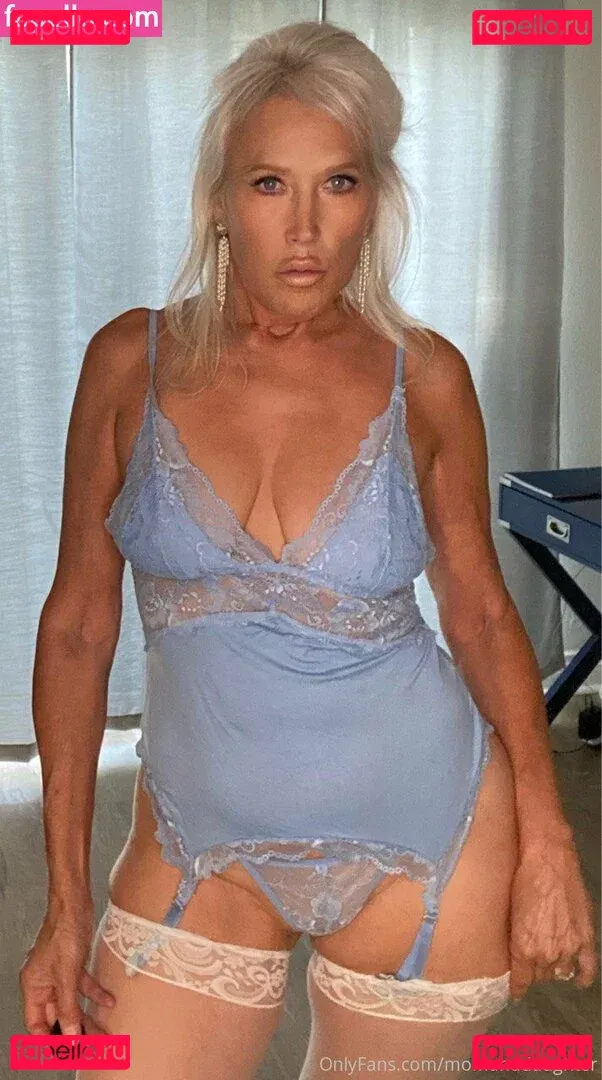 momanddaughter Onlyfans Photo Gallery 