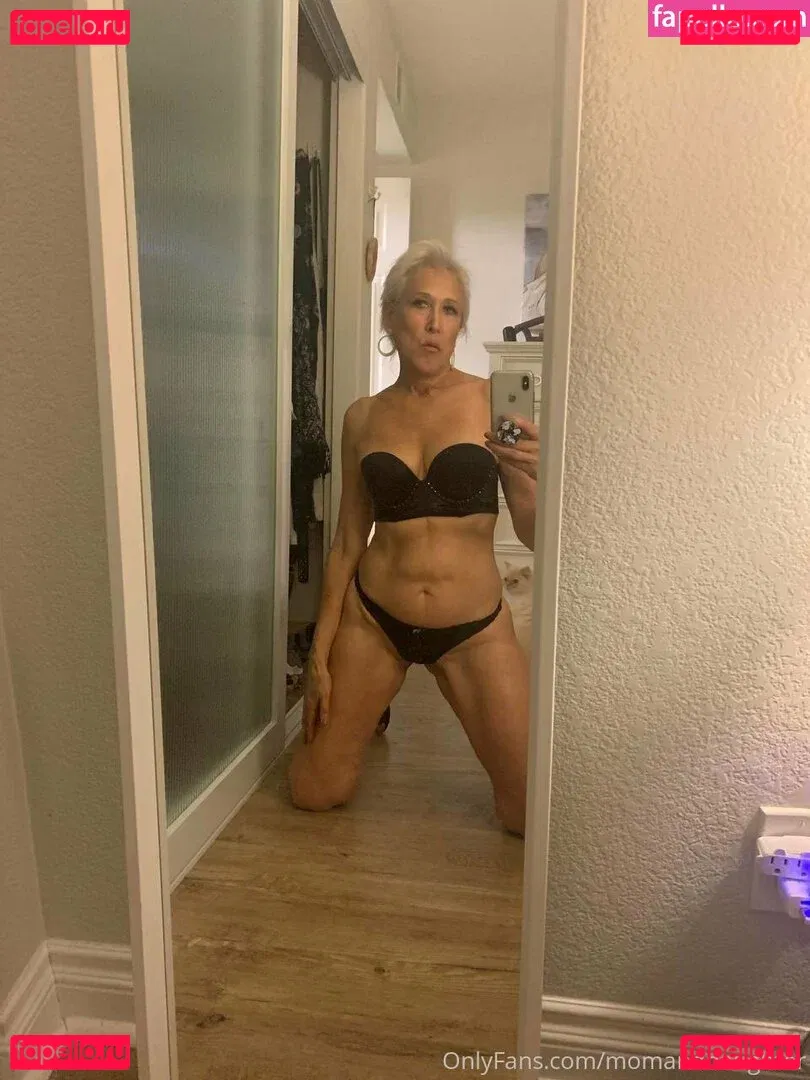 momanddaughter Onlyfans Photo Gallery 