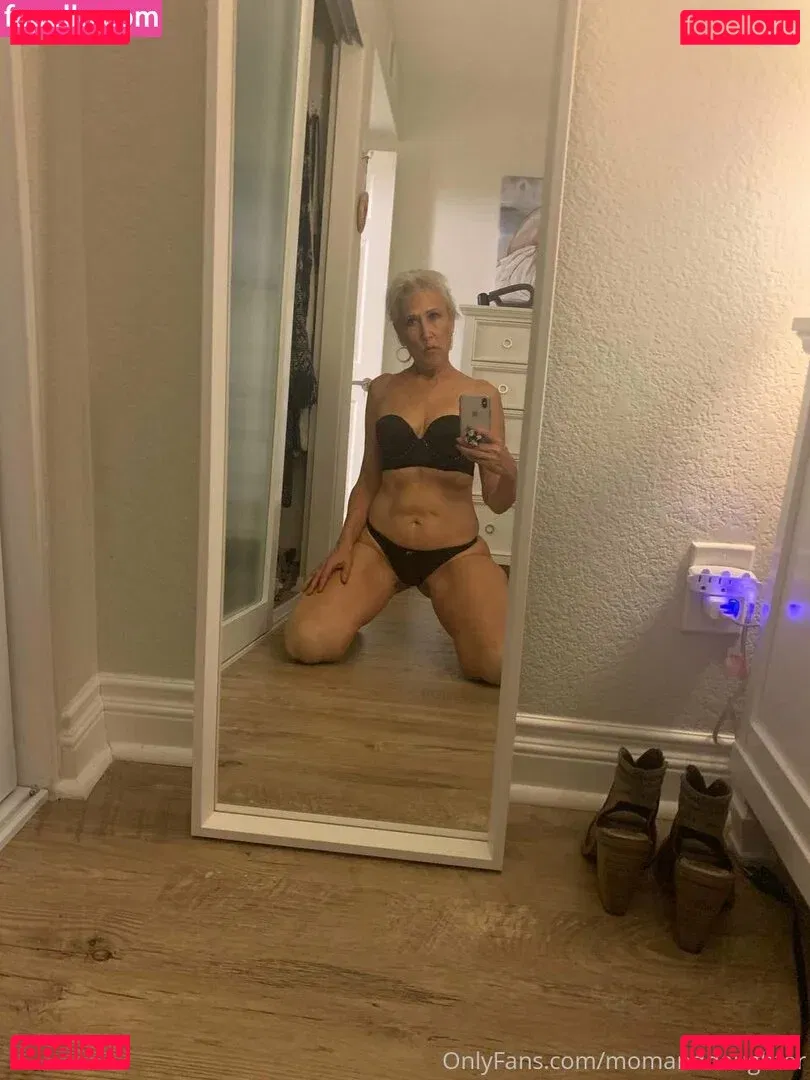 momanddaughter Onlyfans Photo Gallery 