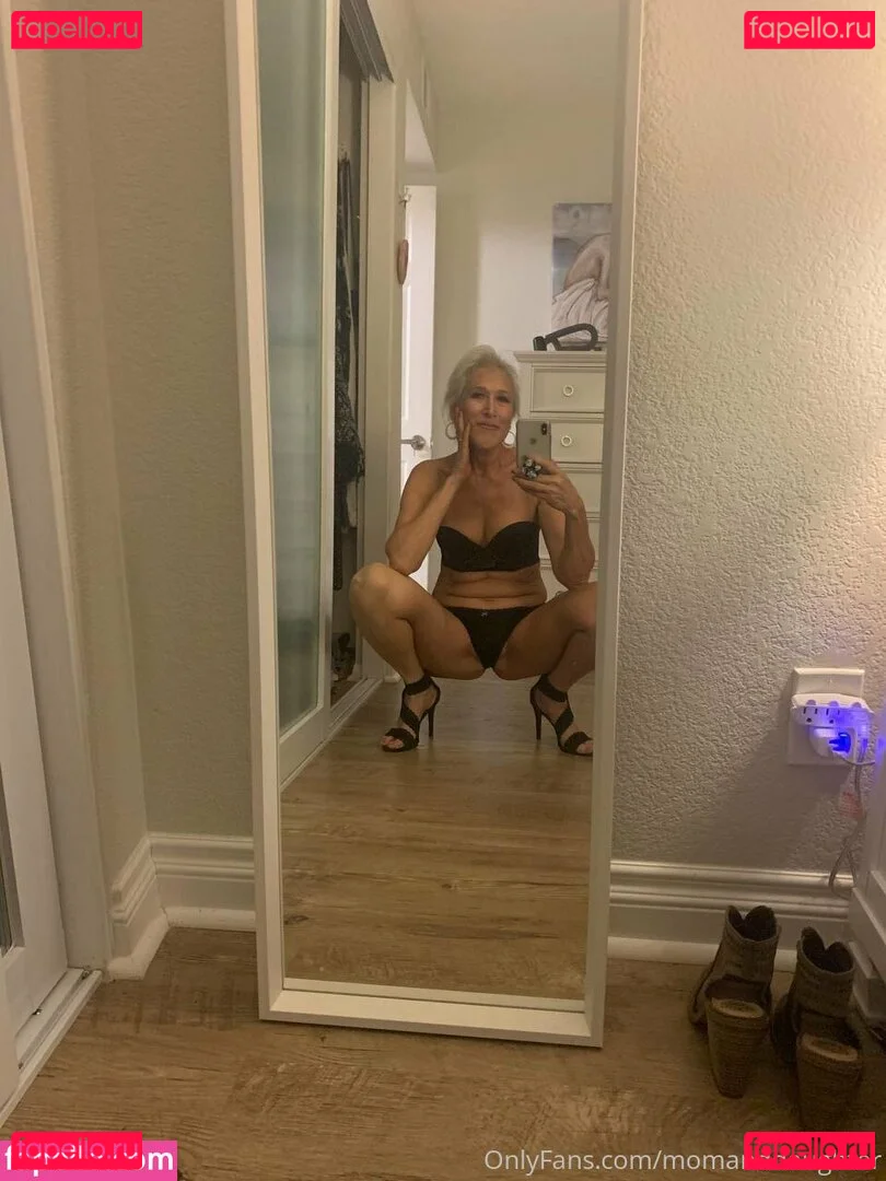 momanddaughter Onlyfans Photo Gallery 