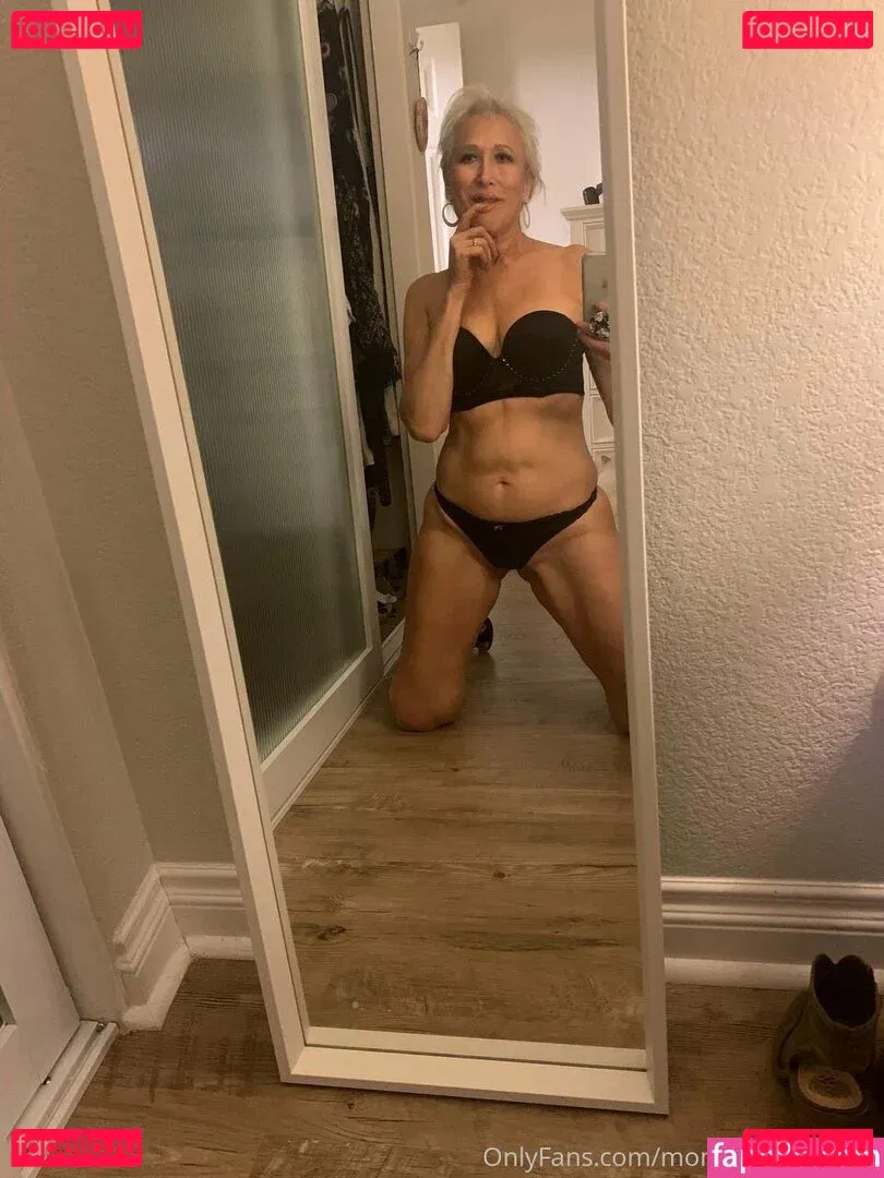 momanddaughter Onlyfans Photo Gallery 