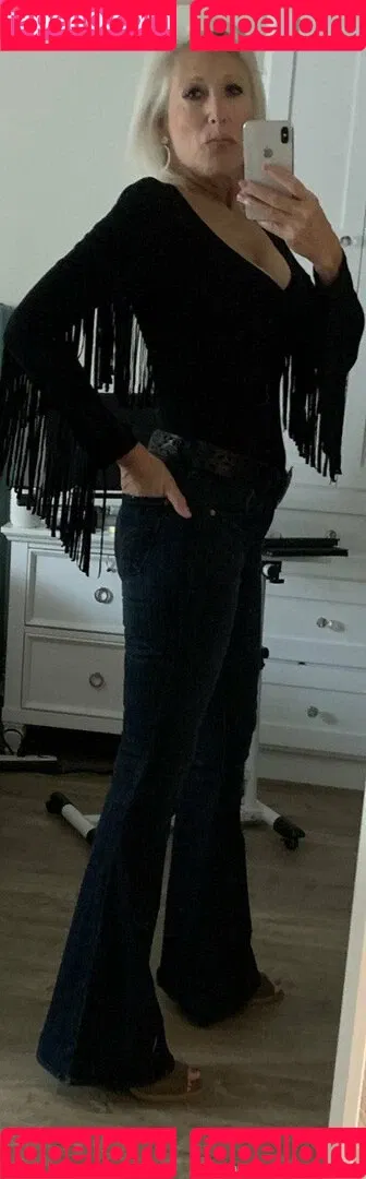 momanddaughter Onlyfans Photo Gallery 