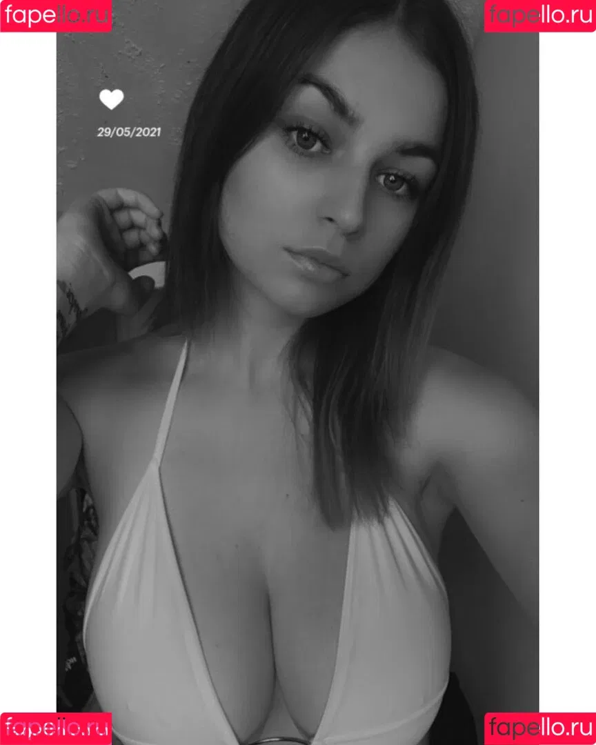 Chloe Louise Thomas Onlyfans Photo Gallery 