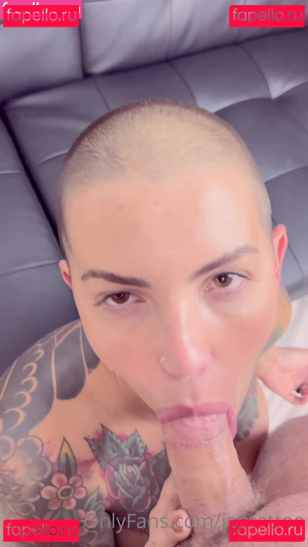 prettyh0e Nude Onlyfans Photo 9