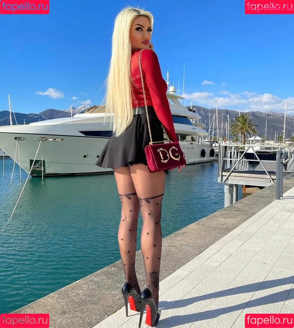 Jelena Unikat Onlyfans Photo Gallery 