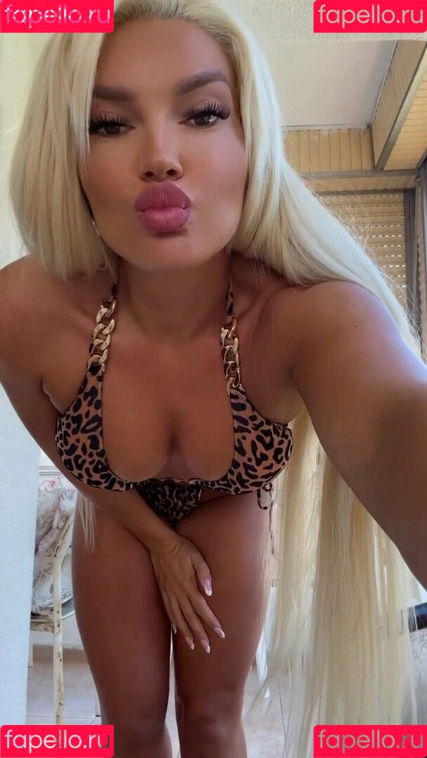 Jelena Unikat Onlyfans Photo Gallery 