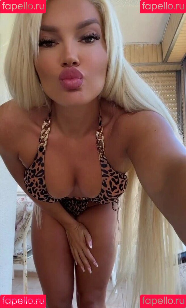 Jelena Unikat Onlyfans Photo Gallery 