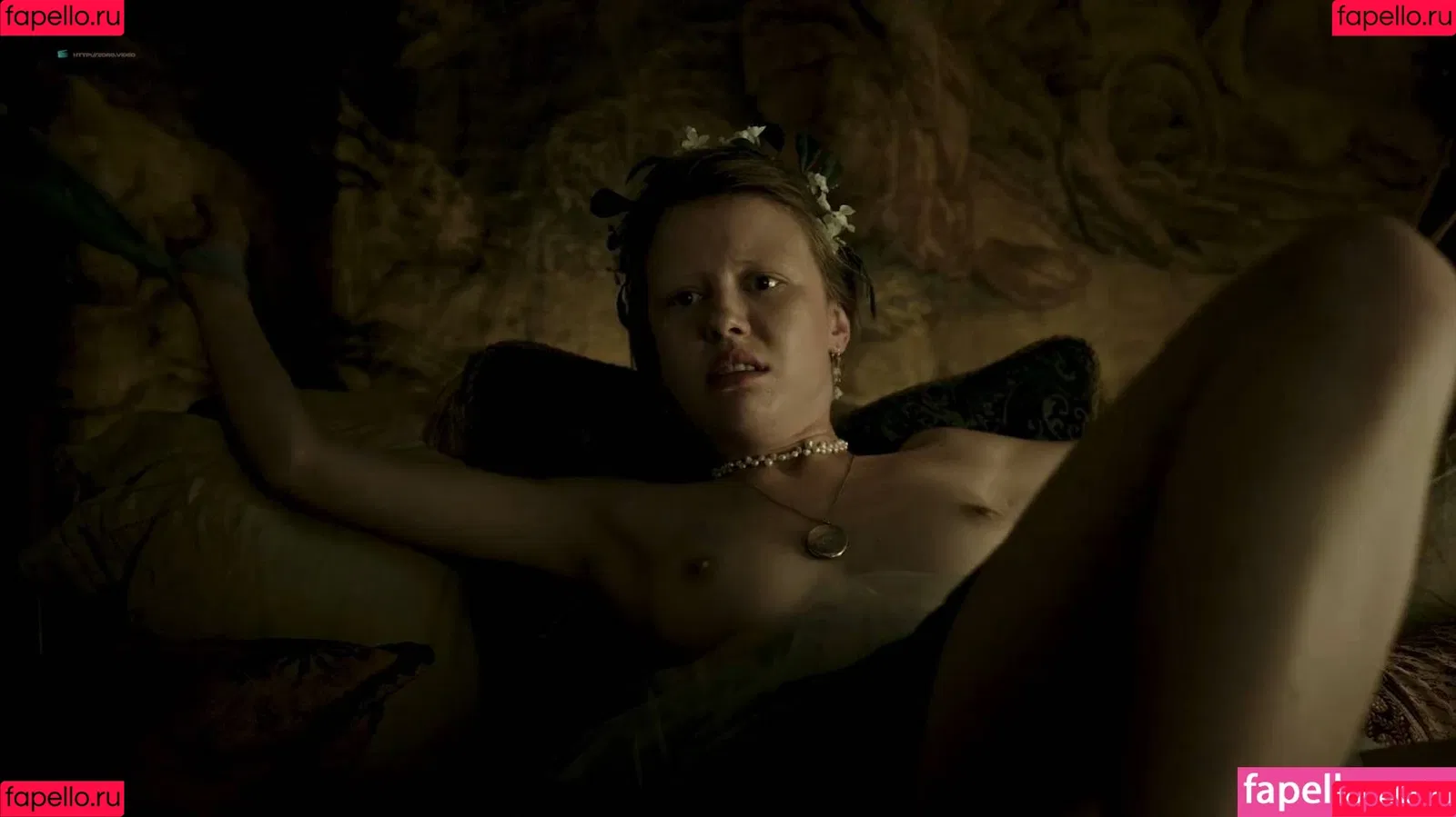 Mia Goth Onlyfans Photo Gallery 