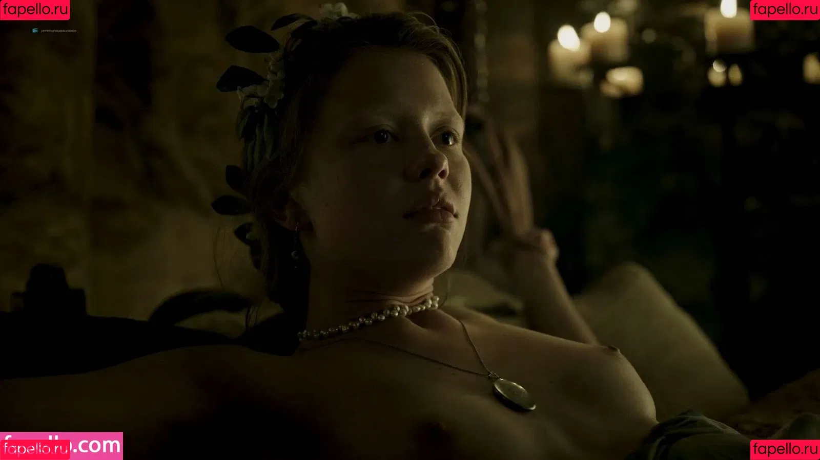 Mia Goth Onlyfans Photo Gallery 