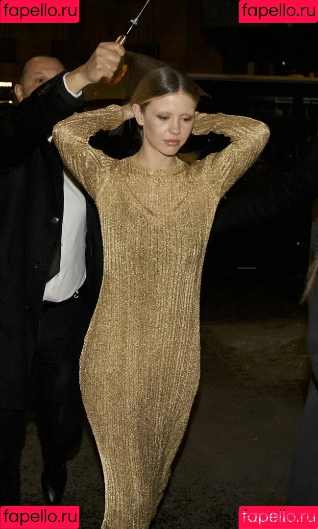 Mia Goth Onlyfans Photo Gallery 
