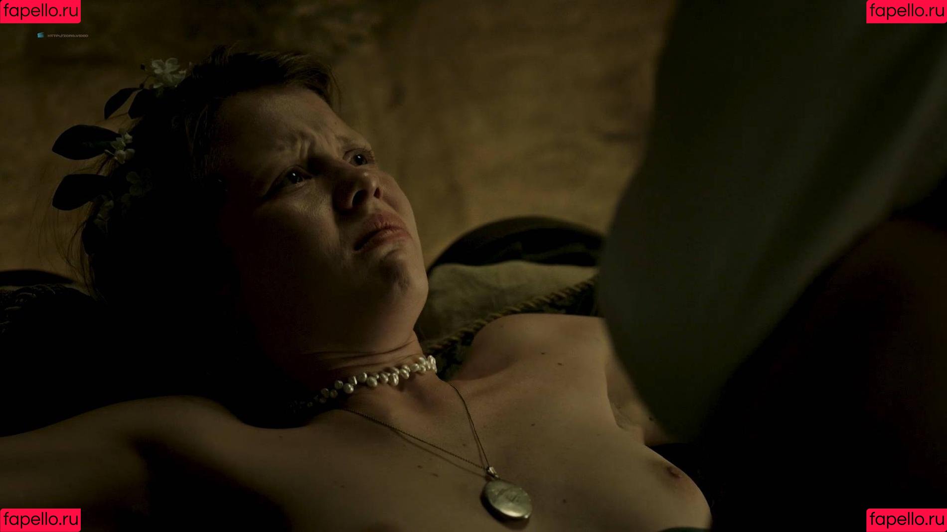 Mia Goth Onlyfans Photo Gallery 