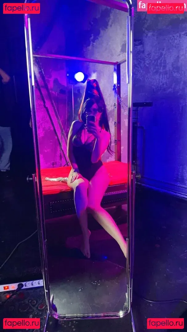 Gliese 581 Onlyfans Photo Gallery 