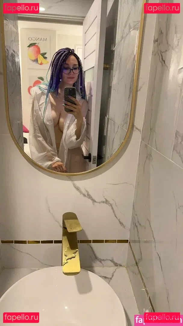 Gliese 581 Onlyfans Photo Gallery 