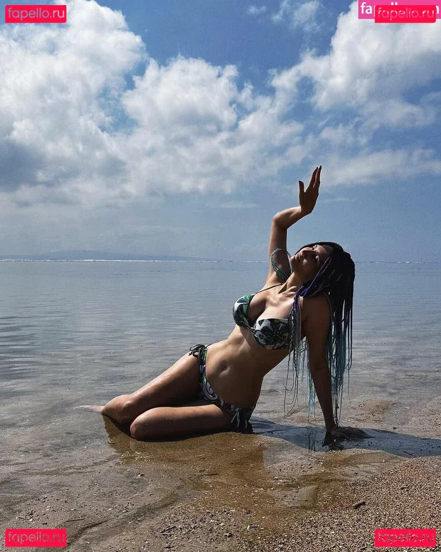 Gliese 581 Onlyfans Photo Gallery 