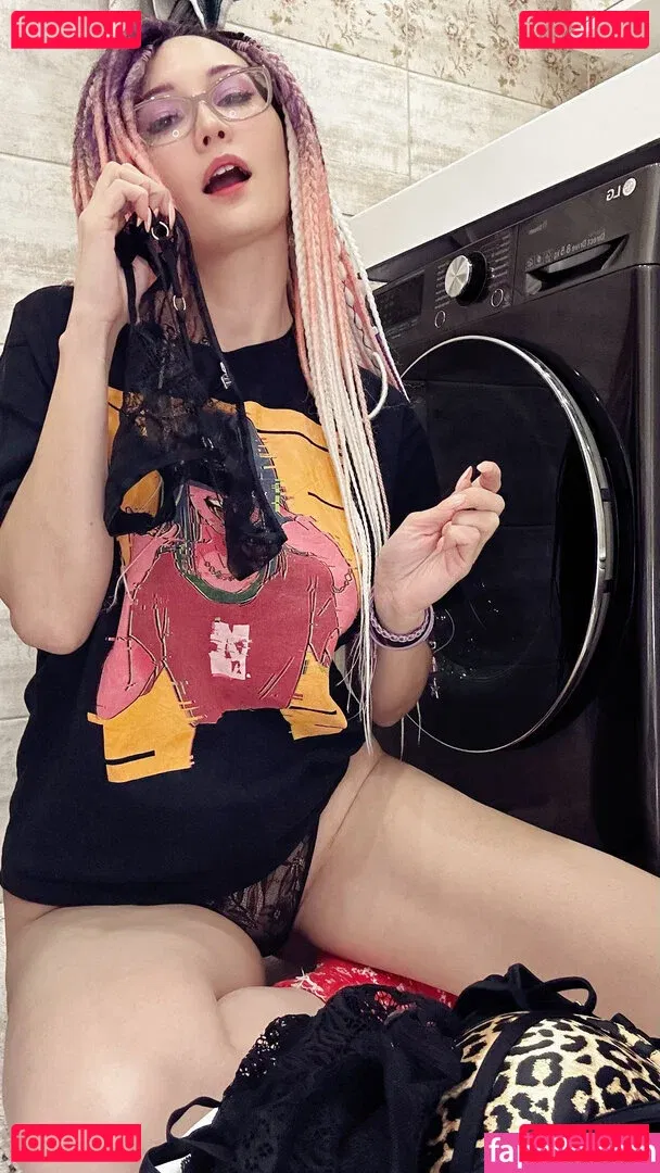 Gliese 581 Onlyfans Photo Gallery 