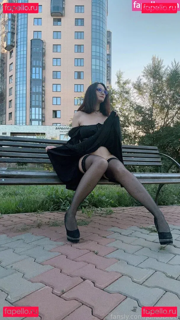 Gliese 581 Onlyfans Photo Gallery 