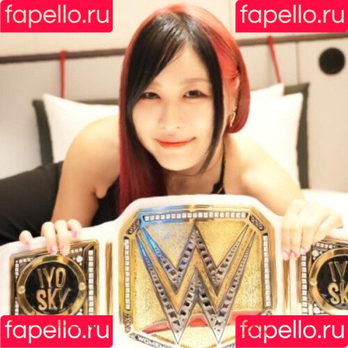 Iyo Sky Onlyfans Photo Gallery 