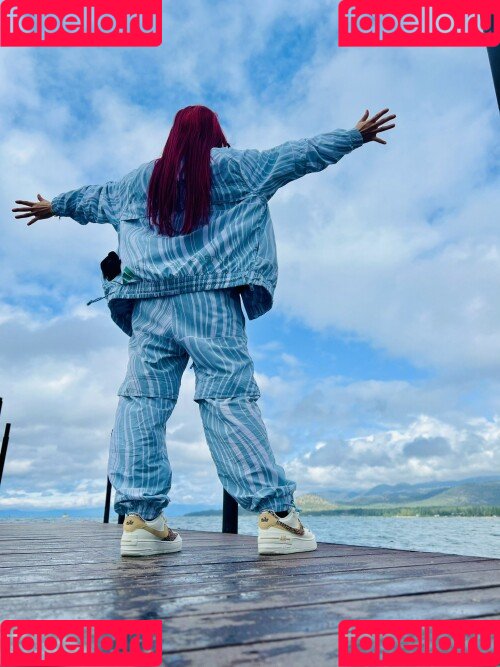 Iyo Sky Onlyfans Photo Gallery 