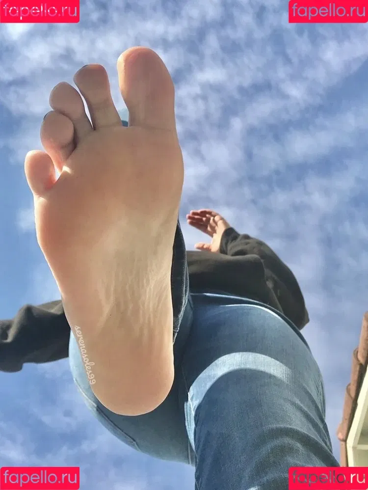 serenasoles99 Onlyfans Photo Gallery 