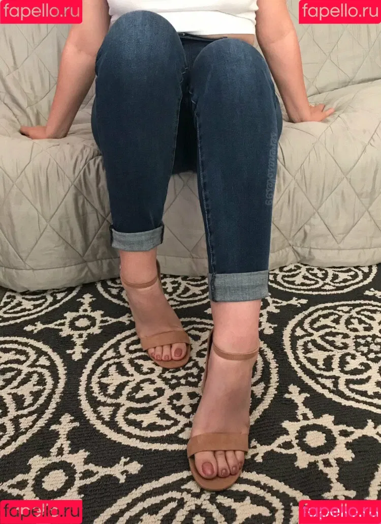 serenasoles99 Onlyfans Photo Gallery 