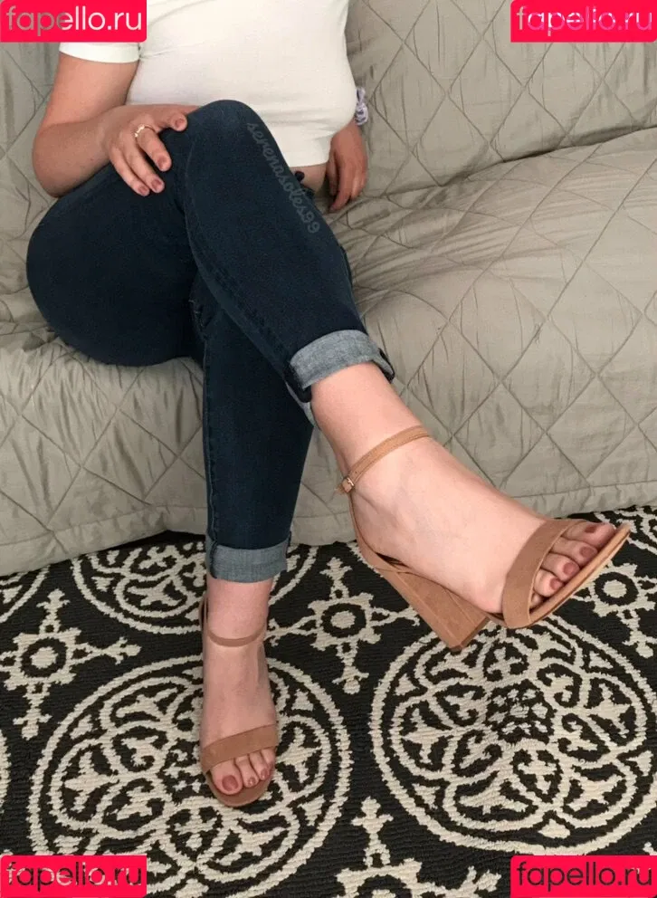 serenasoles99 Onlyfans Photo Gallery 