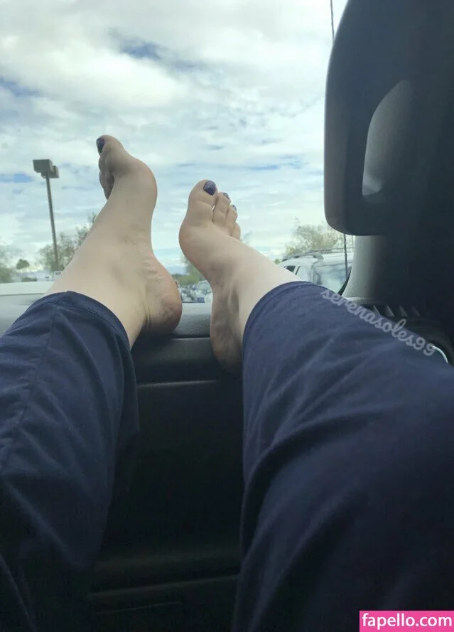 serenasoles99 Onlyfans Photo Gallery 