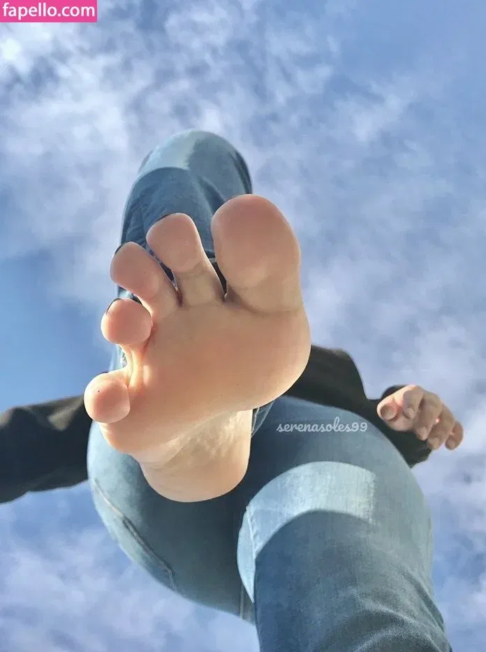 serenasoles99 Onlyfans Photo Gallery 