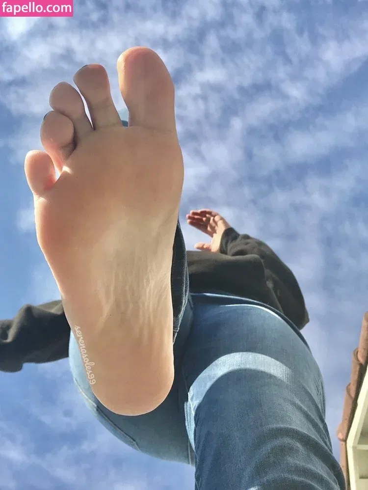 serenasoles99 Onlyfans Photo Gallery 