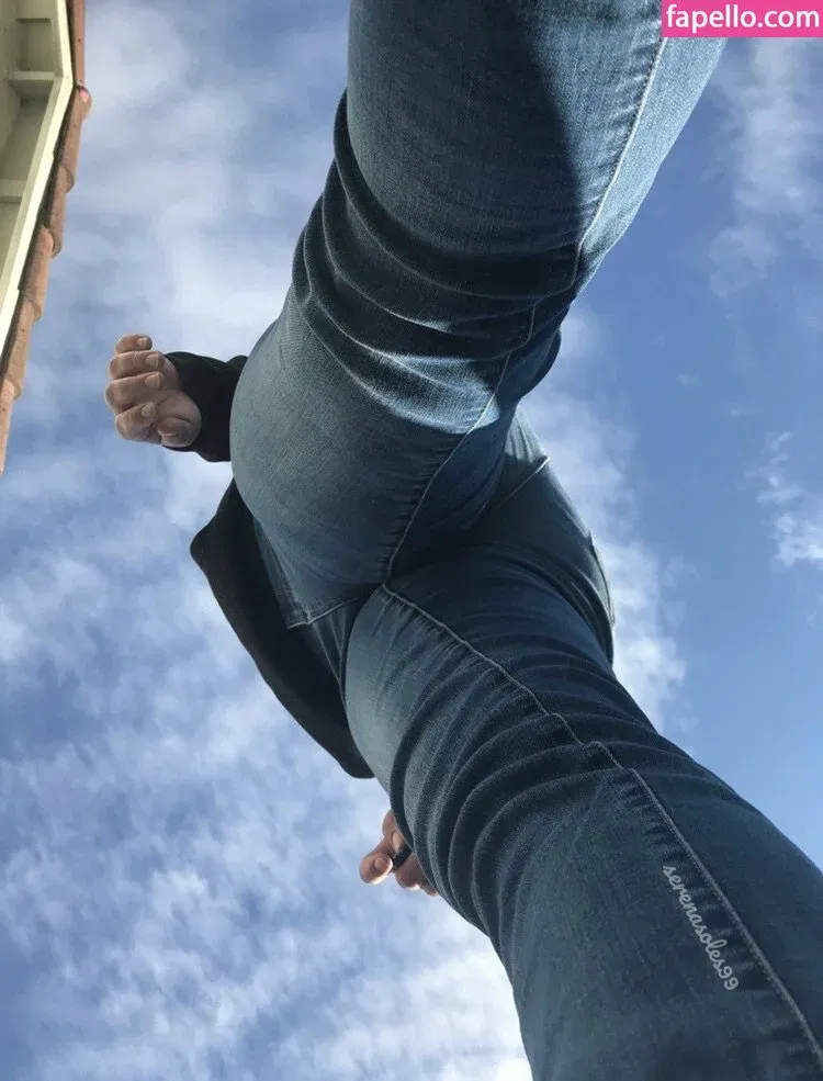 serenasoles99 Onlyfans Photo Gallery 