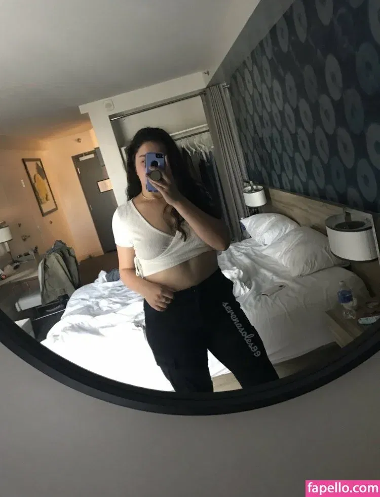 serenasoles99 Onlyfans Photo Gallery 