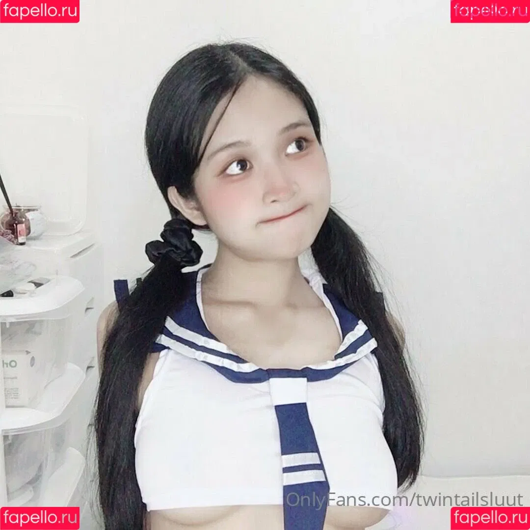 twintailsluut Onlyfans Photo Gallery 