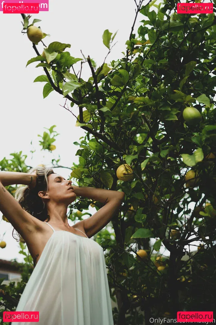 Nataliemaeyoga Onlyfans Photo Gallery 