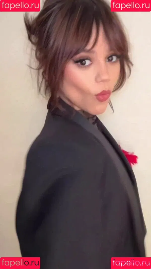 Jenna Ortega Onlyfans Photo Gallery 