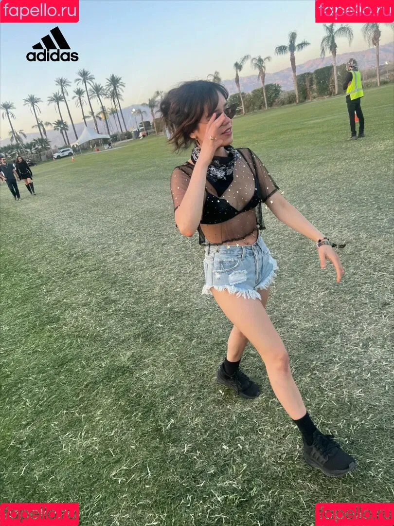 Jenna Ortega Onlyfans Photo Gallery 