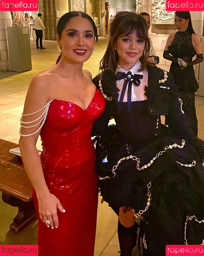 Jenna Ortega Onlyfans Photo Gallery 