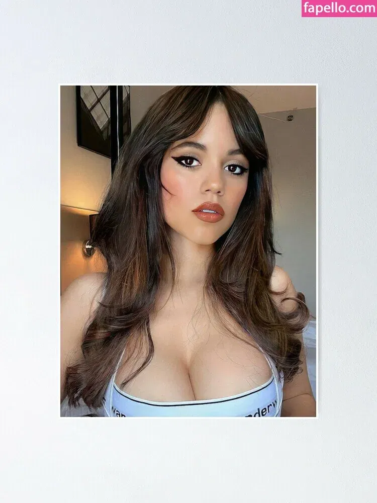 Jenna Ortega Onlyfans Photo Gallery 