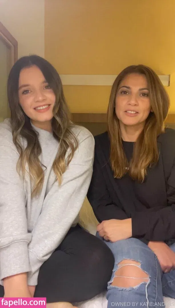 Katie & Rose Anders Onlyfans Photo Gallery 