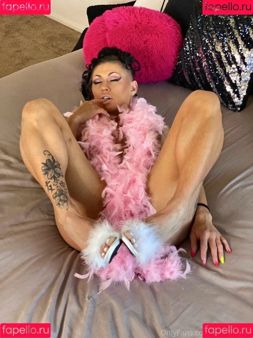 QueenKarma Onlyfans Photo Gallery 