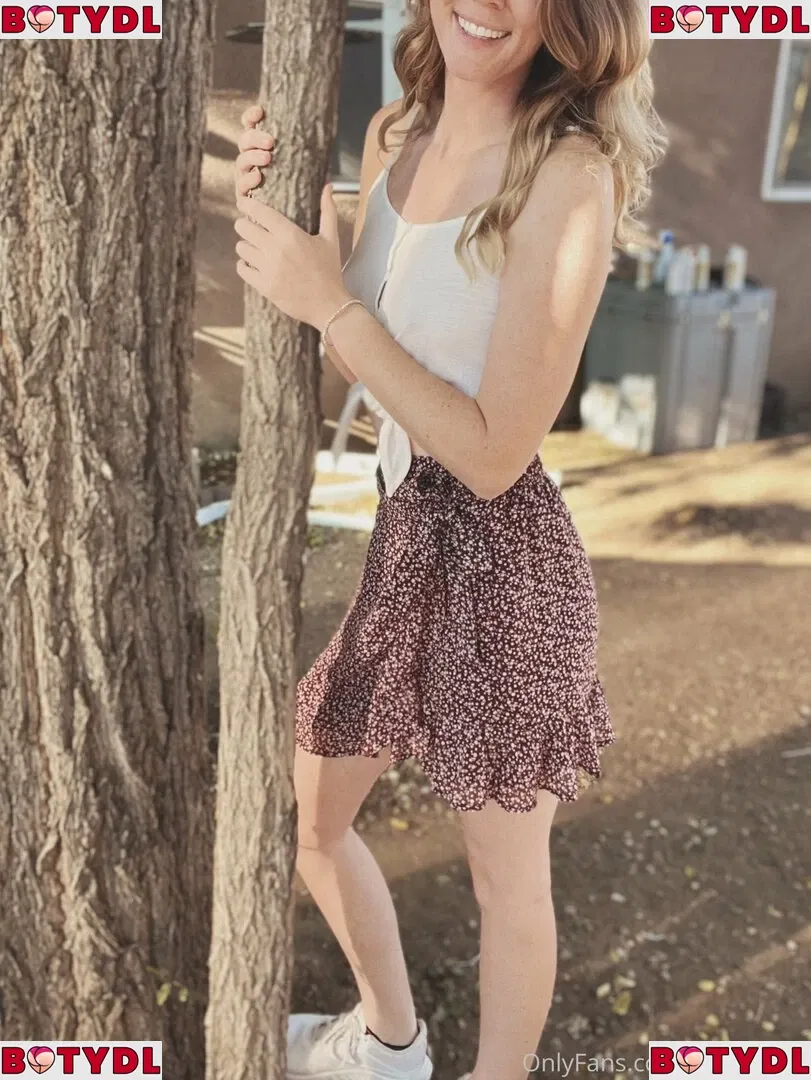 littletastey Onlyfans Photo Gallery 